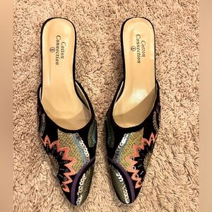 These shoes ❤️ decorated slides size 8